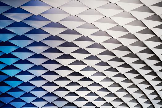 Graphlets Reveal Hidden Patterns in Complex Networks
