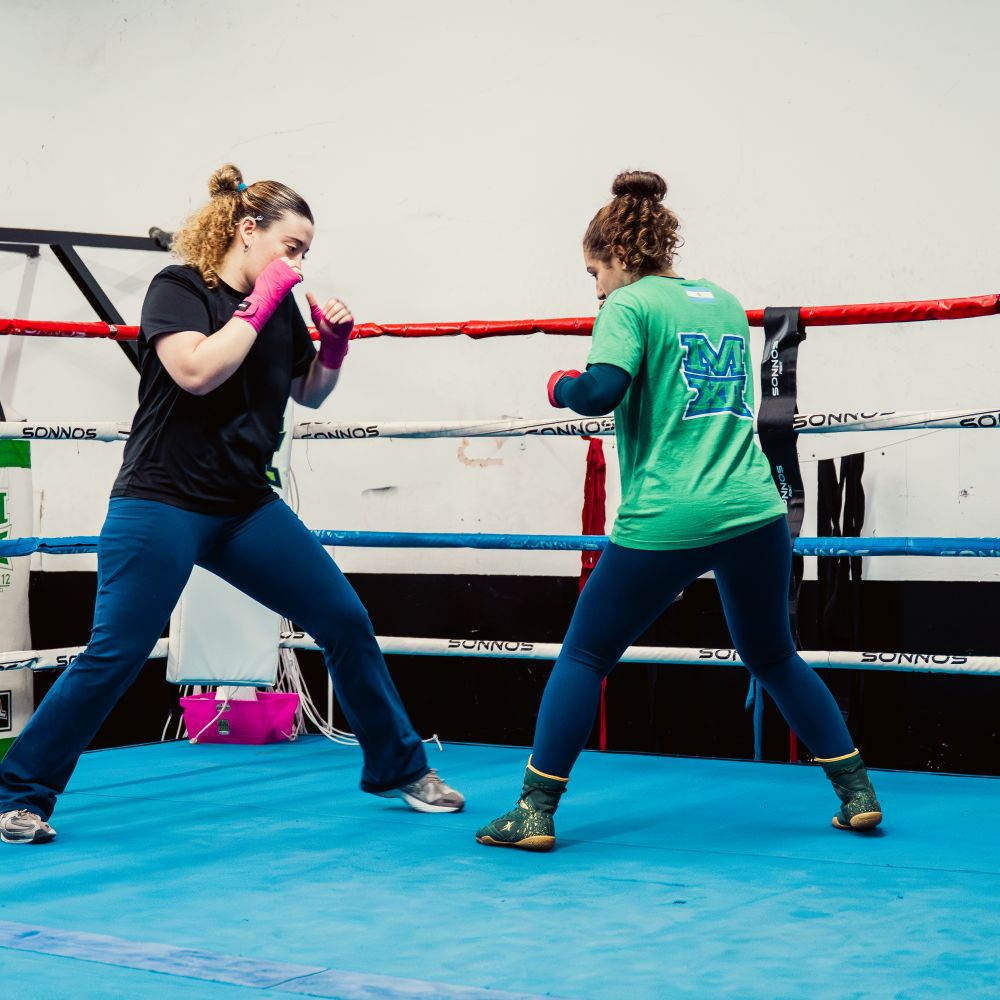 Belper — professional packers wrapping and boxing belongings