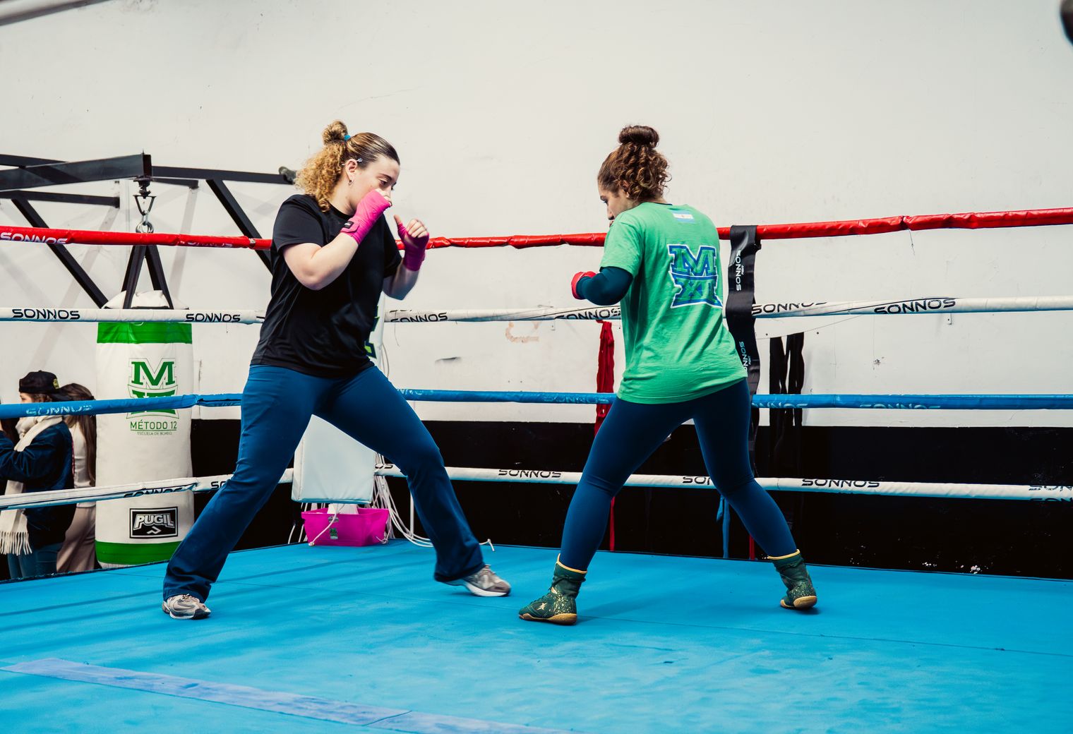 North Thoresby — professional packers wrapping and boxing belongings