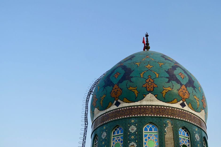 Immagine di copertina: Medio Oriente, pace a metà: USA e Iran fermano i raid, Cisgiordania in fiamme