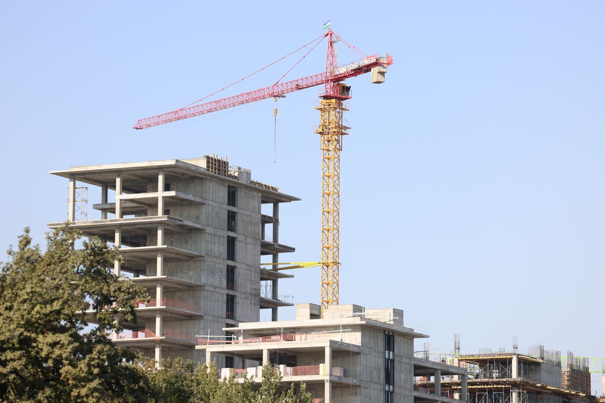 flat moves in Broadstone — Loaded properly: blankets, straps and a plan in Broadstone