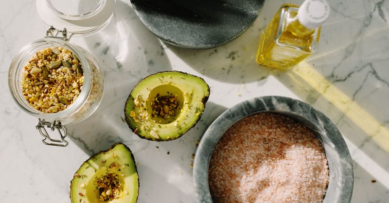 Gommage Cheveux Maison : 5 Recettes Efficaces