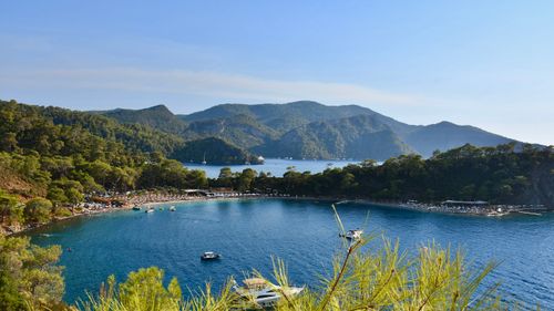 Free Beautiful aerial view of the stunning Ölüdeniz Blue Lagoon surrounded by lush mountains. Stock Photo