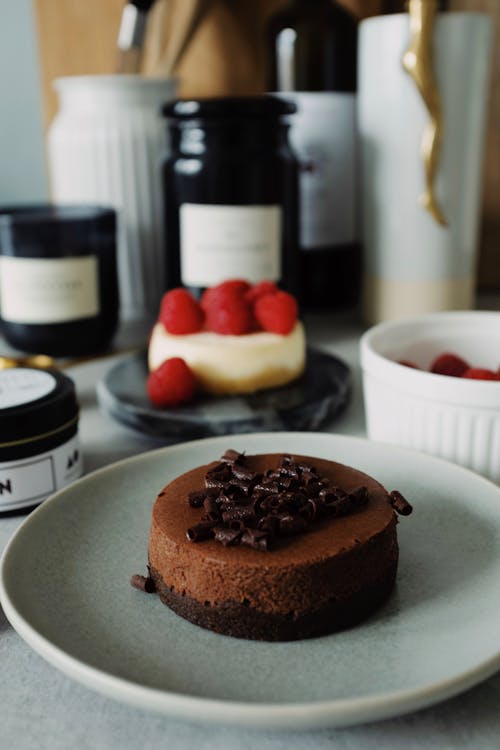 Foto profissional grátis de alimento, bolo de chocolate, chocolate