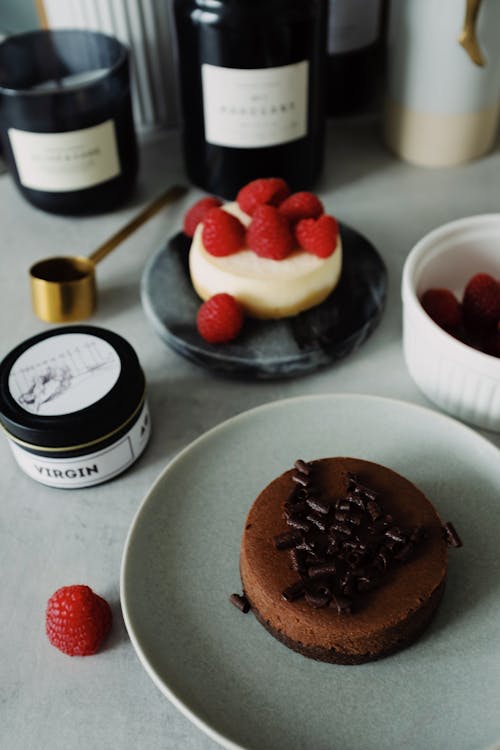 Free Chocolate Cake On Ceramic Plate Stock Photo