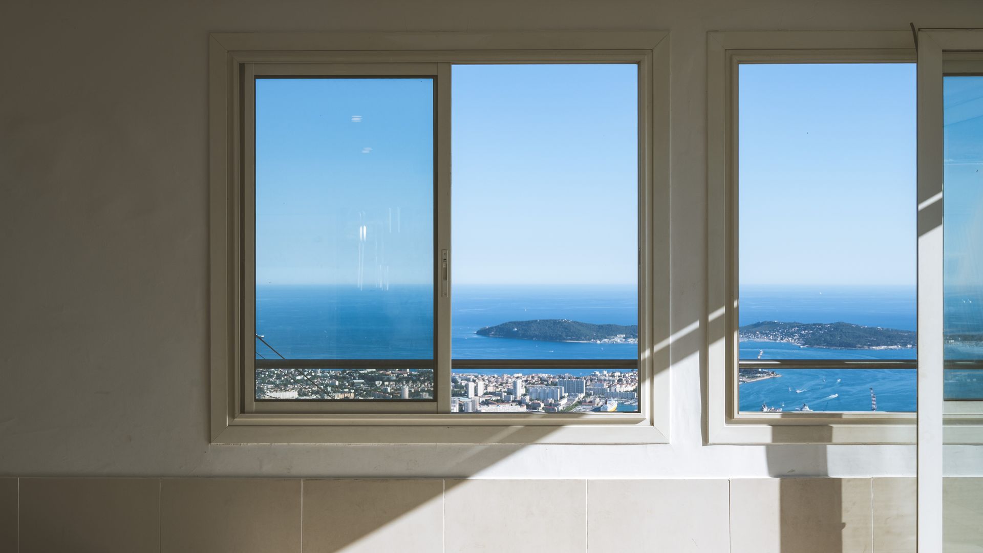 The Coastal Interior Design Process in Cyprus, Step by Step — illustrasjonsbilde