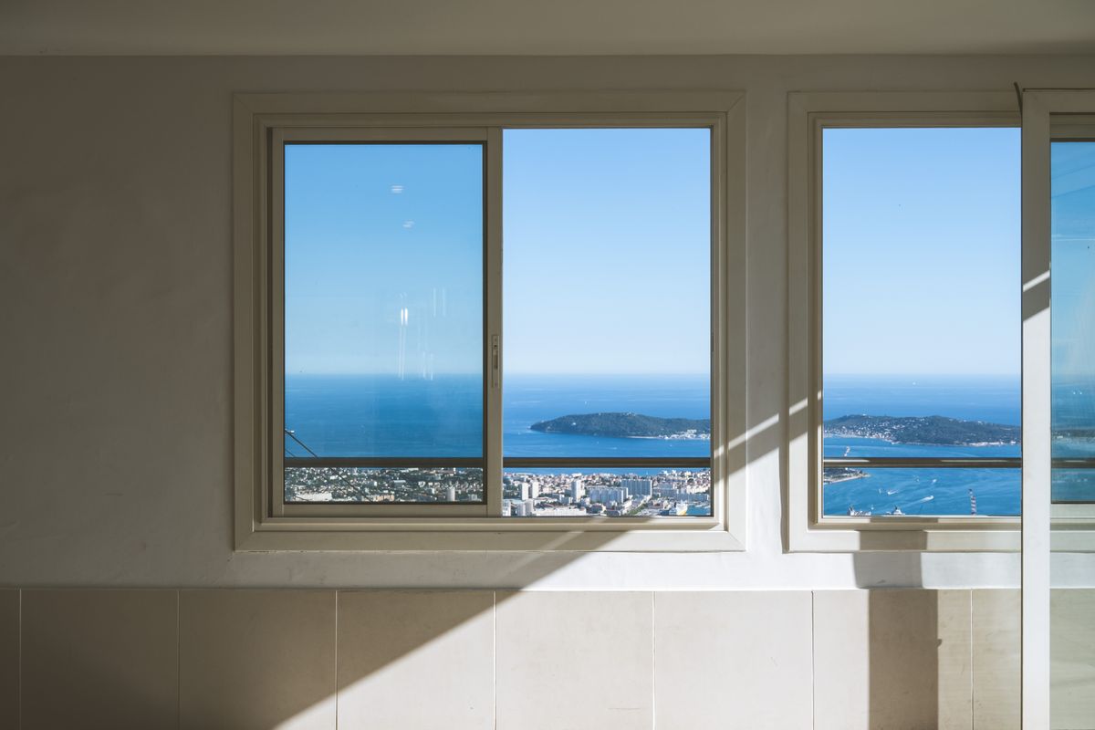 home removals in Allerton — Home Removals in Allerton — the working end of the job