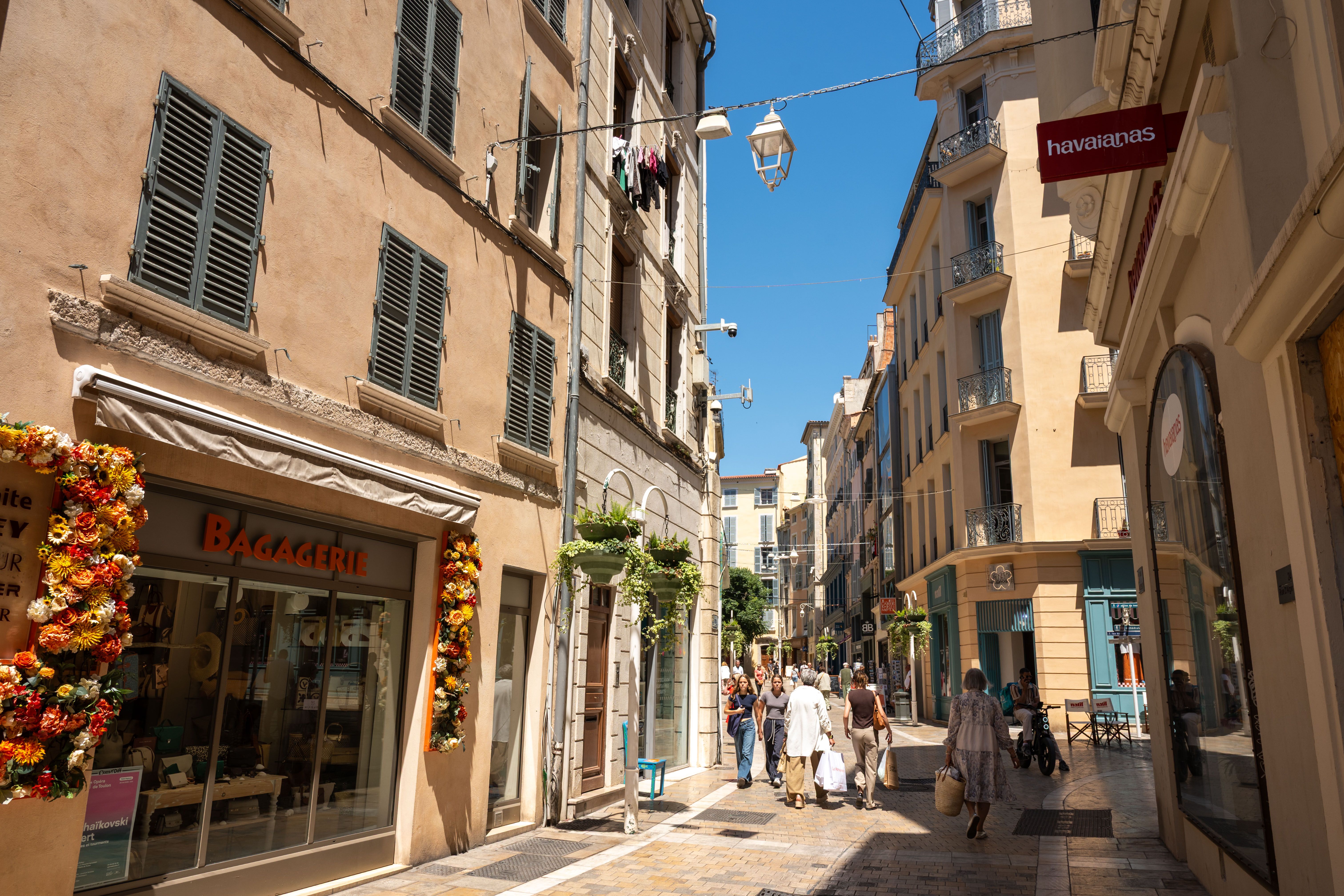 expat life abroad city street