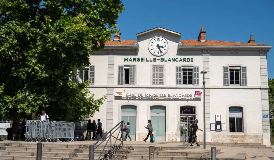 Le Panier et la Vieille Charité