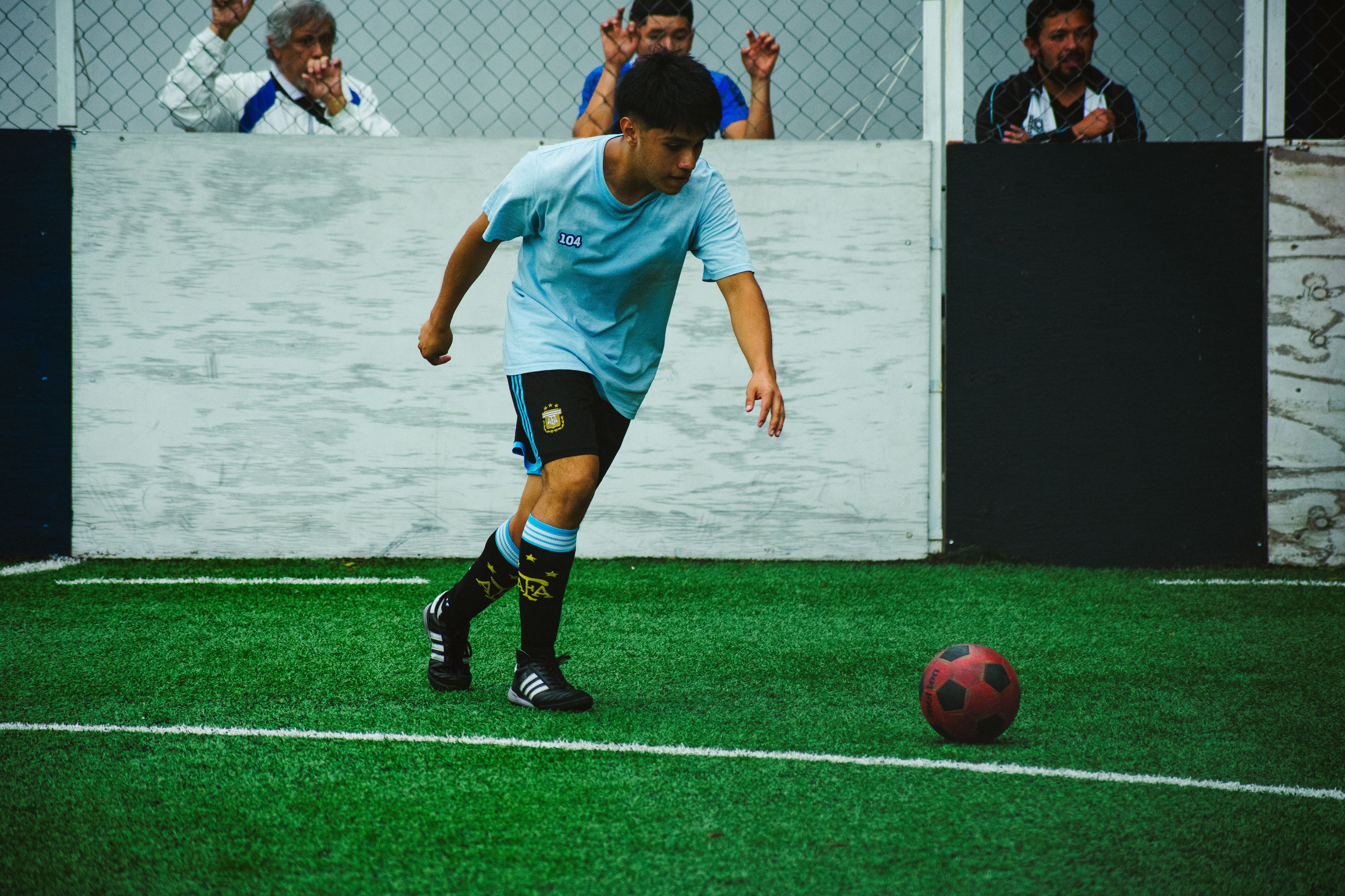 中国名记连场炮轰阿根廷：各方面都是受益者！FIFA的重点保护对象｜雷火电竞（封面配图）