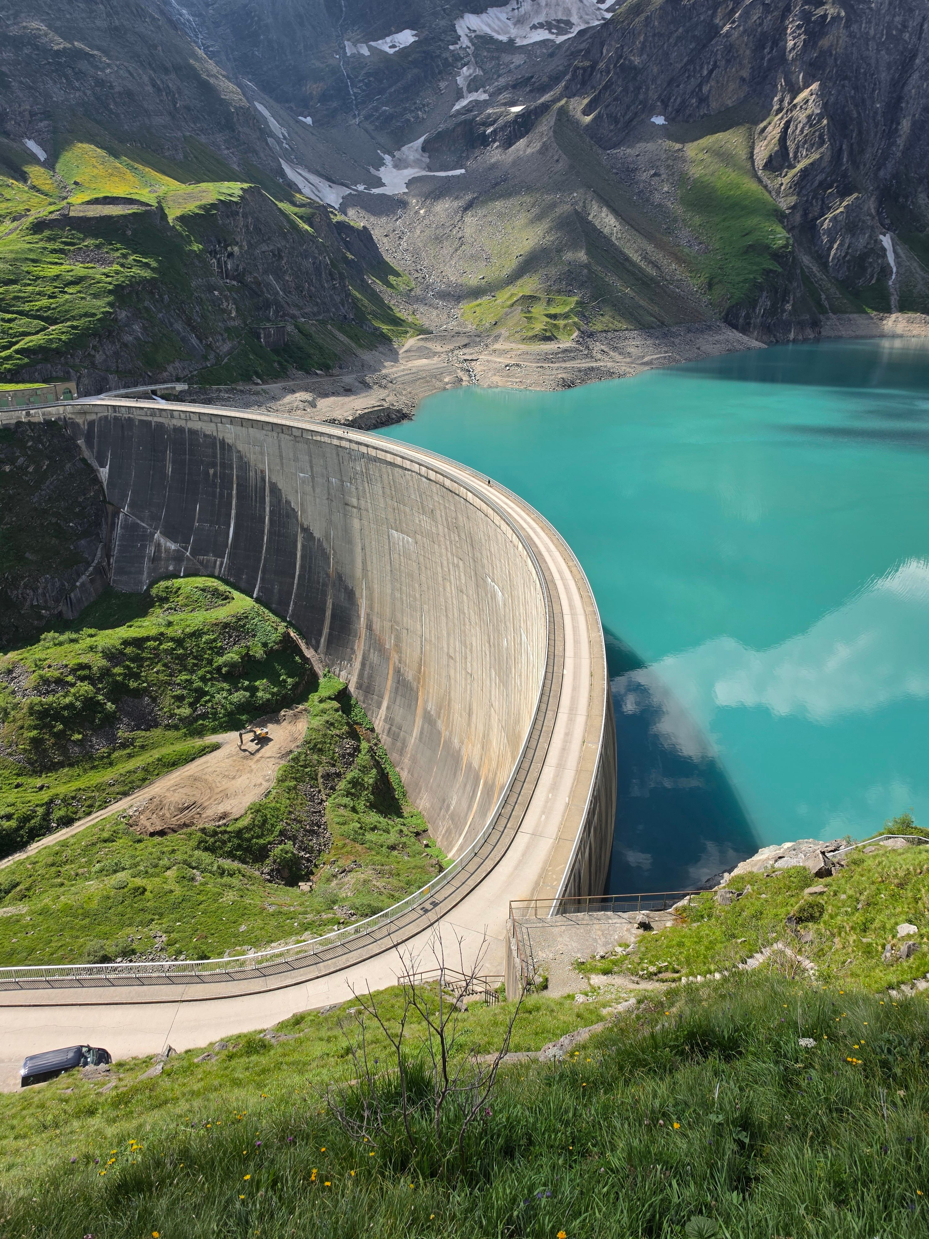 (Ebook Free Energy) How To Convert Your Car To Run On Water (Actually Works)