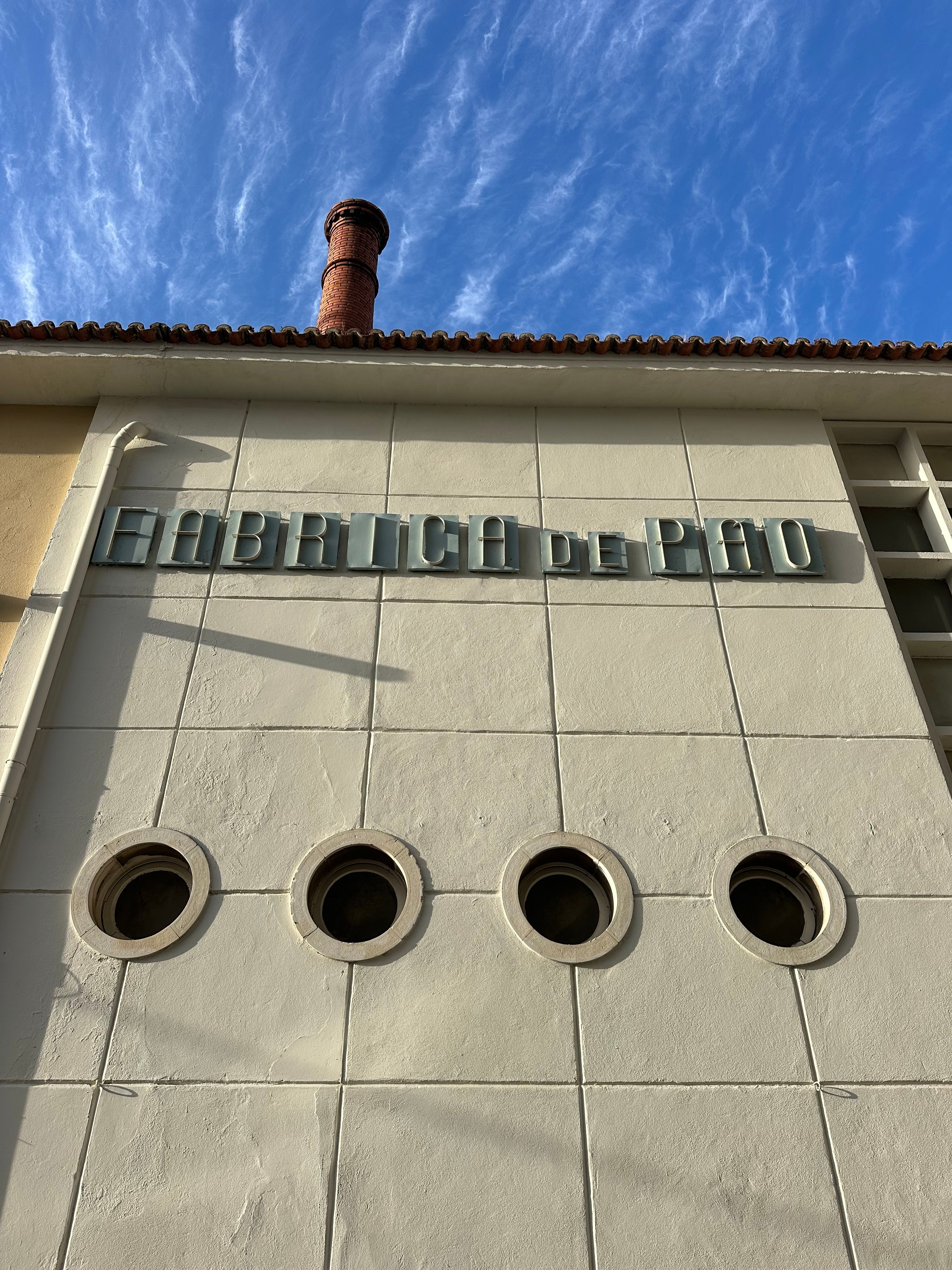 Nova fábrica de componentes para data centers iniciou laboração em Viana