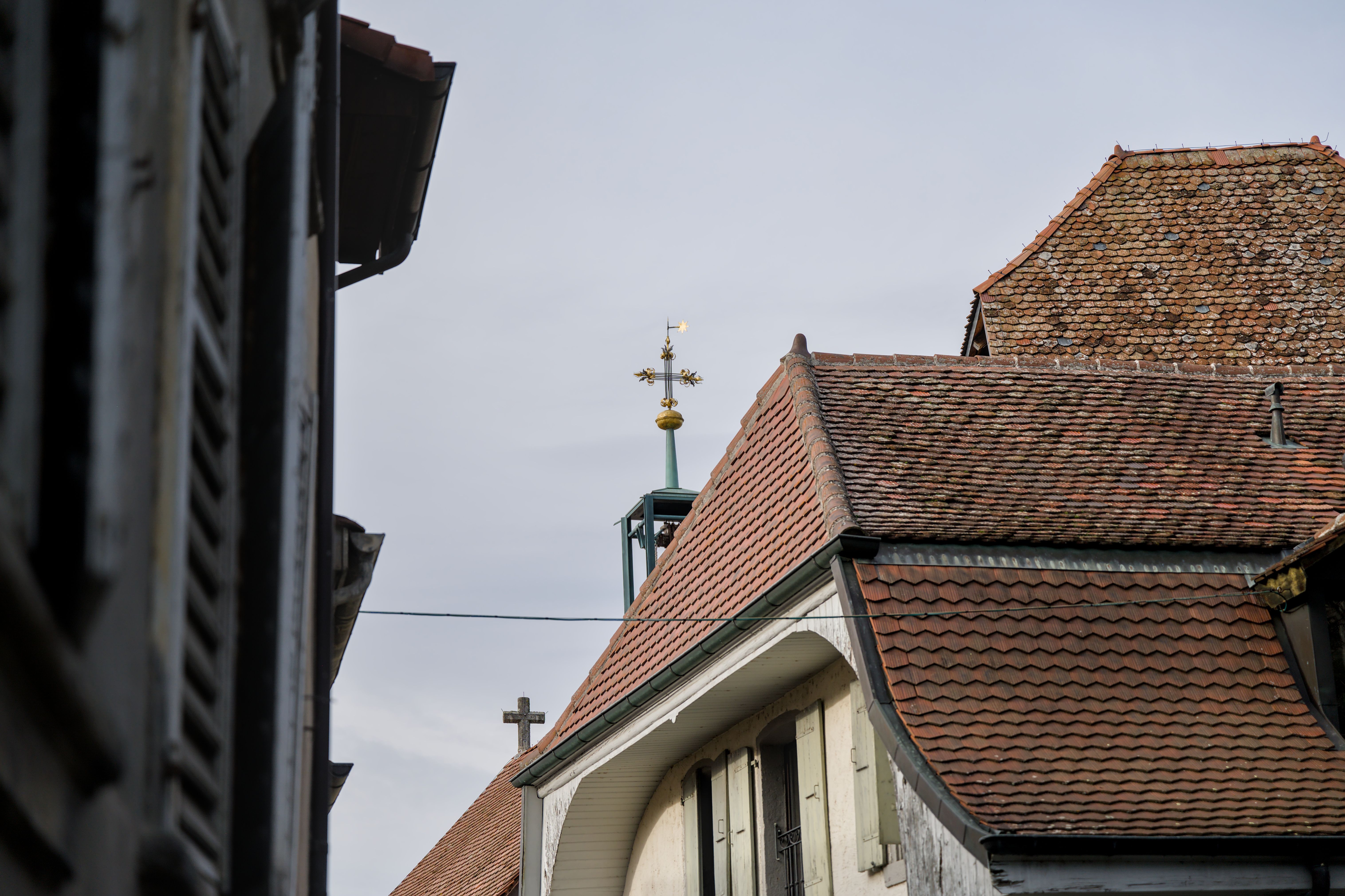 Raglan — house clearance team loading furniture into a van