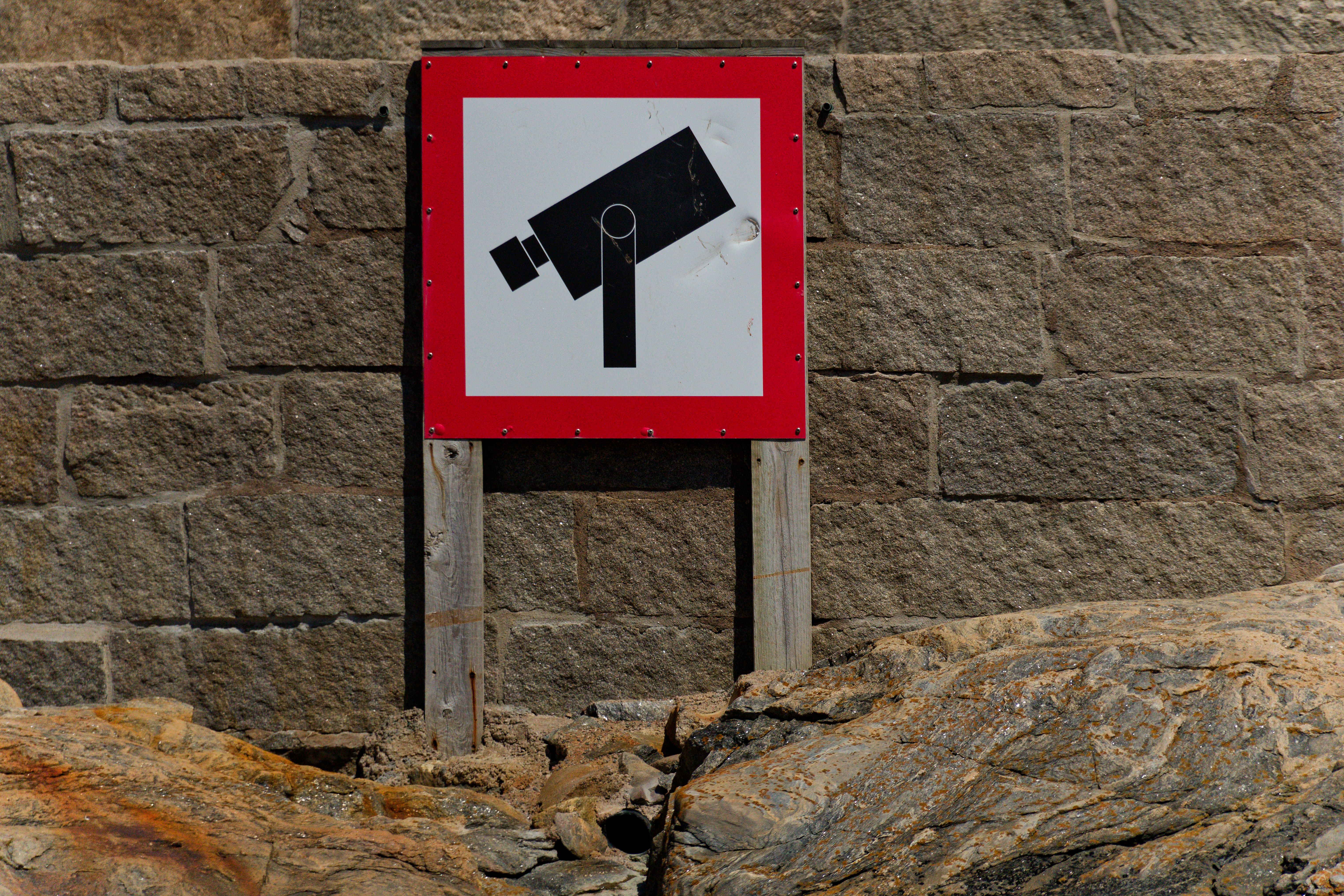 Innovative Security Camera Alerts Users When It's Recording