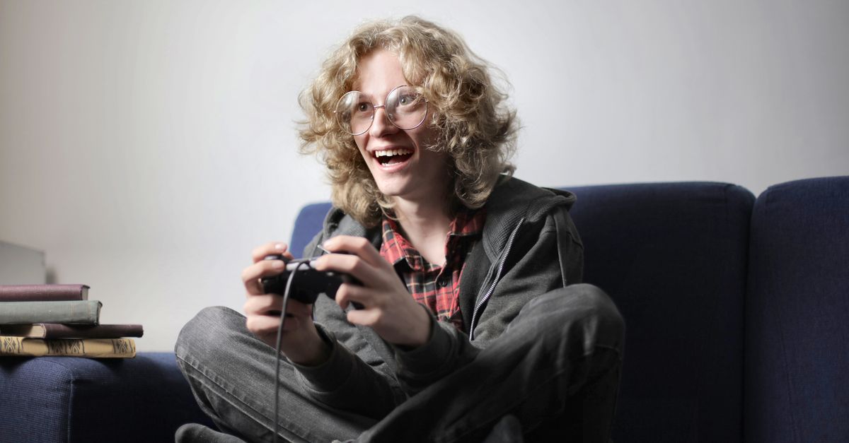Mon ado joue trop aux jeux vidéo : quand faut-il s’inquiéter ?