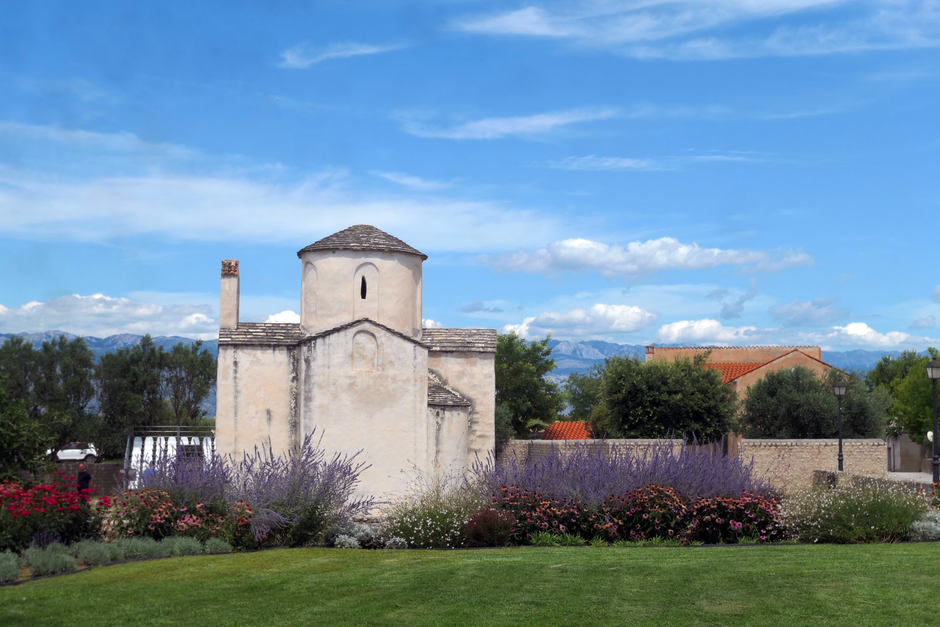 Hvar levendulamezői: mikor és hol érdemes látogatni – lavender distillery traditional Croatia