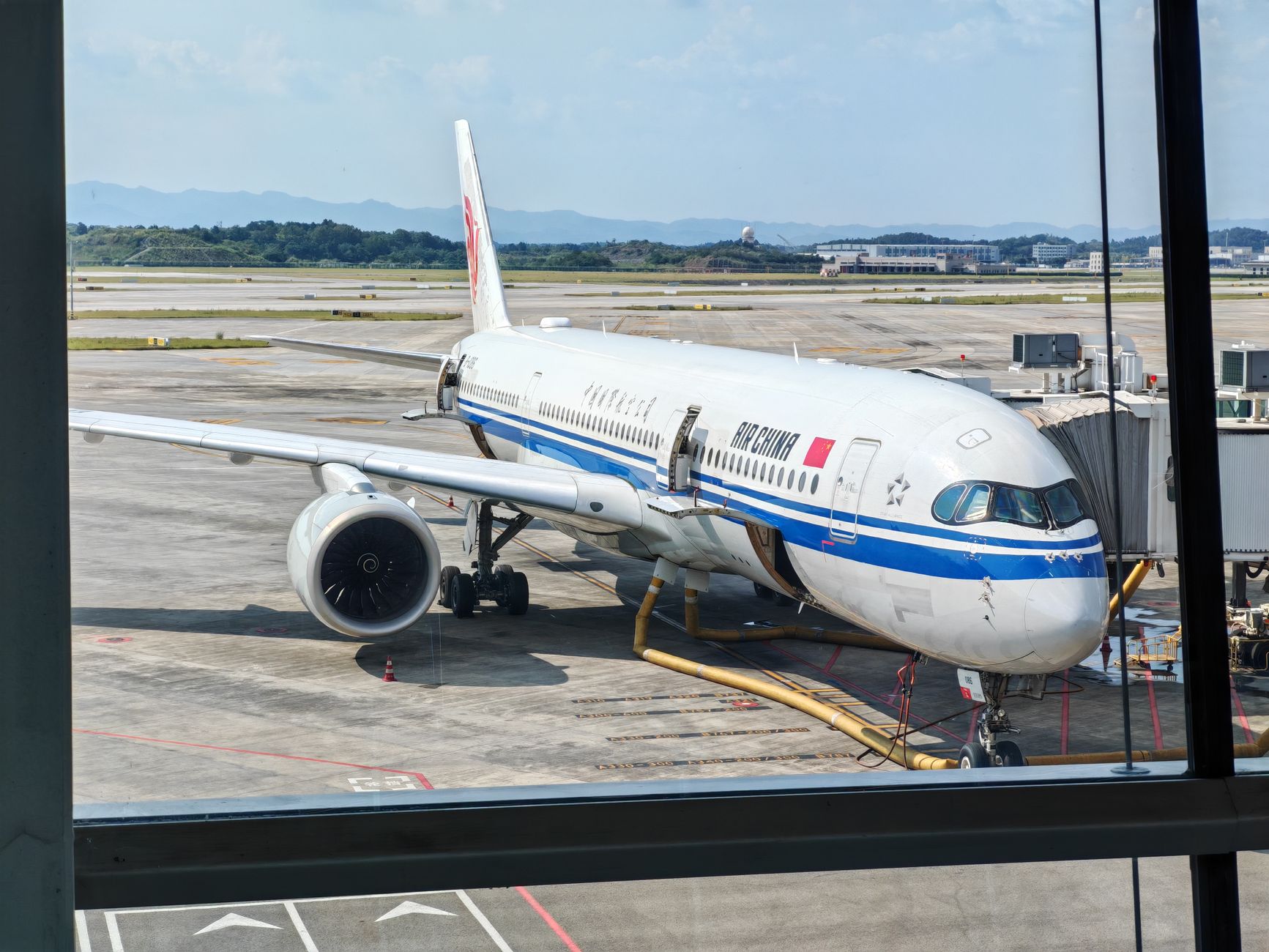 Why You Should Always Pack an Empty Water Bottle When Flying