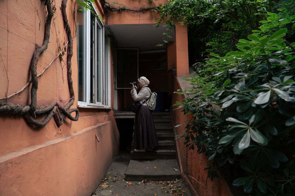 flat moves in Six Bells — Flat Moves in Six Bells — the working end of the job