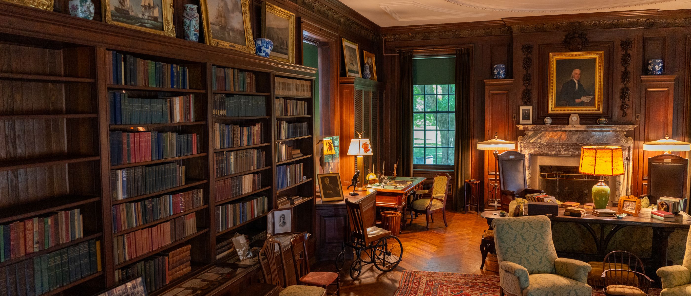 Painters and Decorators in Hook — dust sheets down and the room fully protected