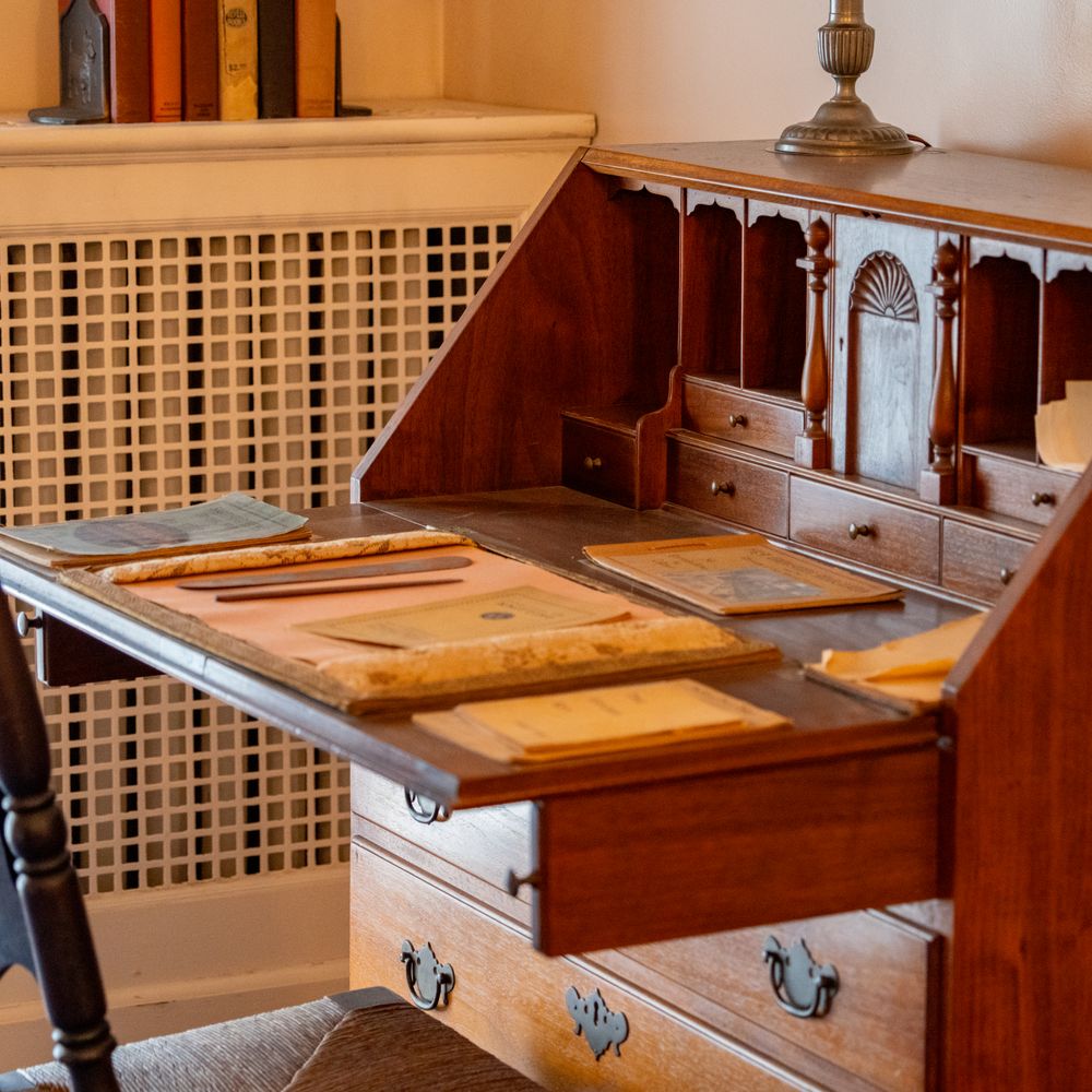 Manuden — office relocation team moving desks and equipment