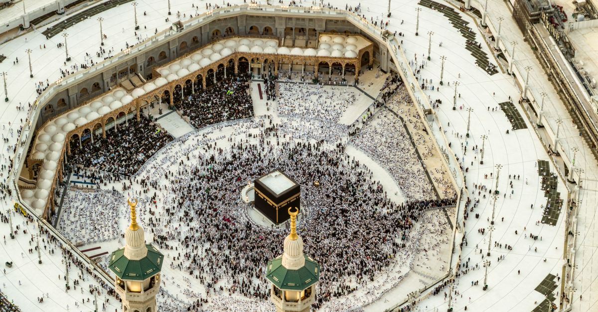 After Houthi Strike on Riyadh Airport, Calls for Restraint Echo Across the Region