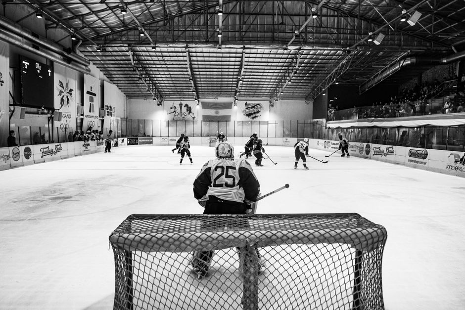 Ottawa Hockey Fans Eye PWHL Drama as Montreal-Minnesota Game 5 Postponed
