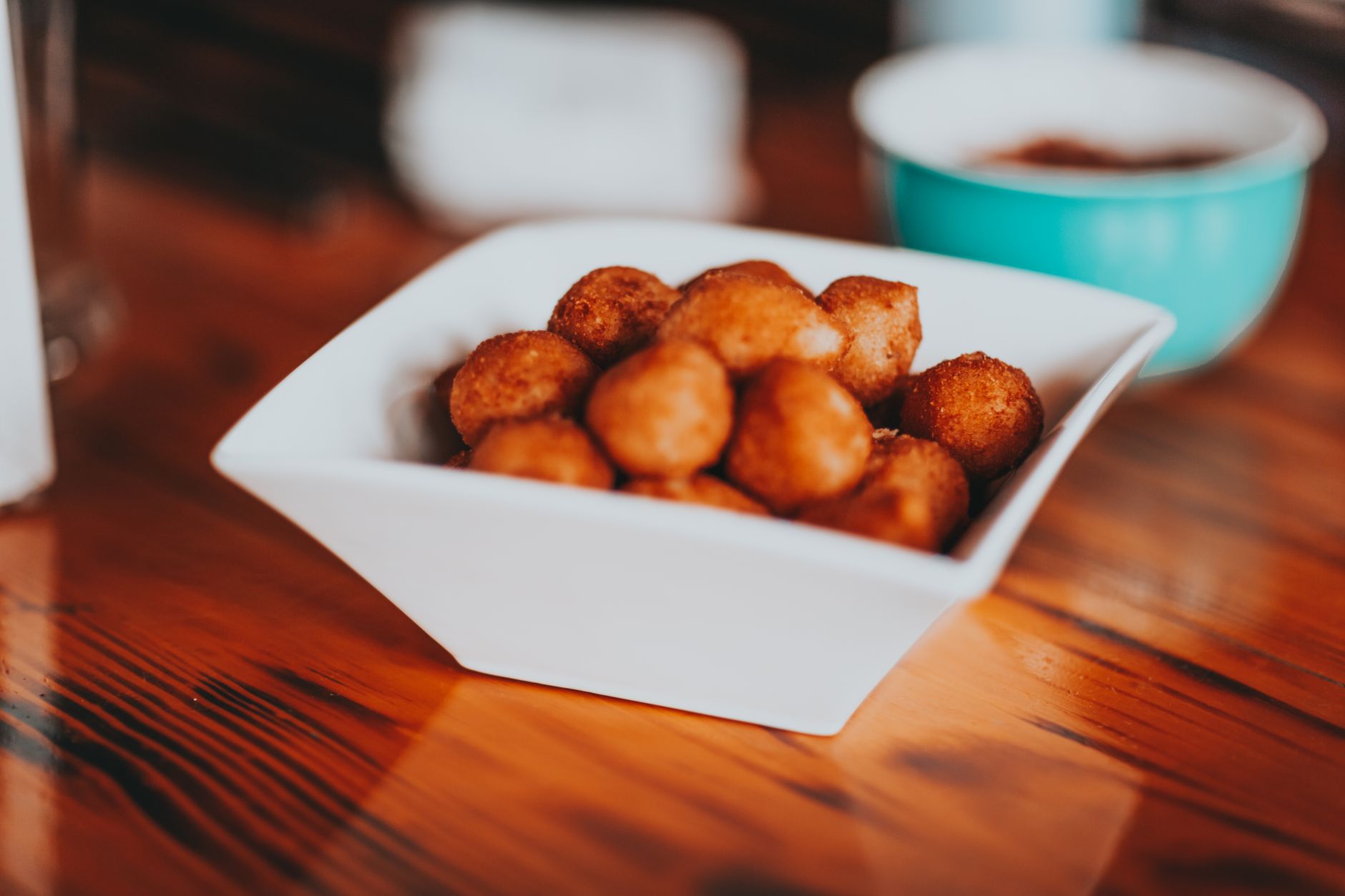 The High-Protein Cottage Cheese Dessert Trend Faces Culinary Scrutiny