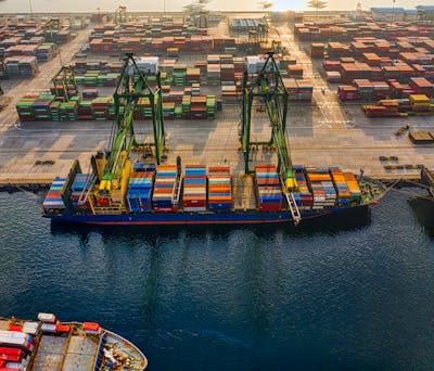 Modern cleaning equipment and eco-friendly solutions