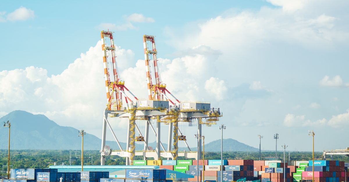 Puerto Cortés como nodo integral para la inversión y comercio marítimo regional Puerto Cortés como nodo integral para la inversión y comercio marítimo regional