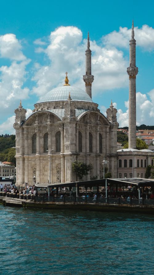 Free Scenic view of Ortaköy Mosque on the Bosphorus waterfront in Istanbul, Turkey. Stock Photo