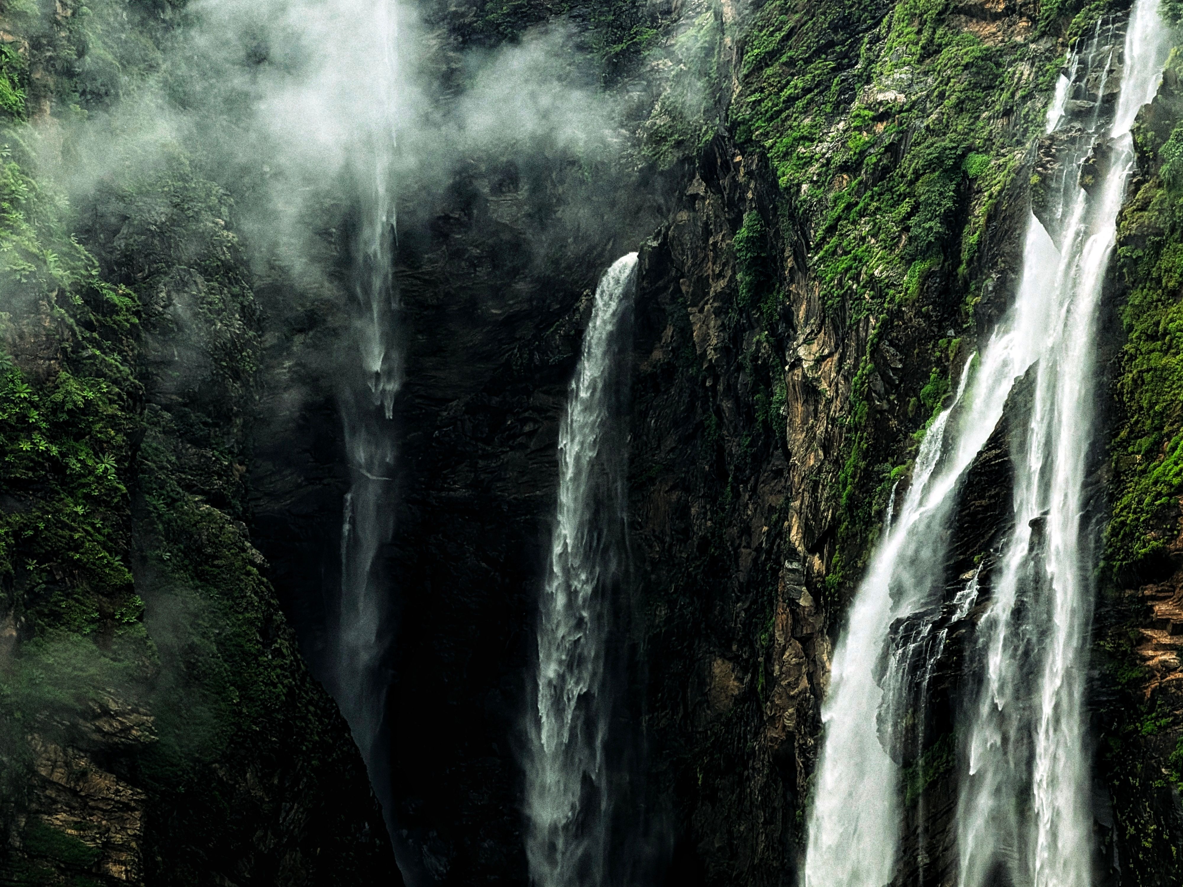 Hadlu Waterfalls Sakleshpur: A Local's Guide to Visiting