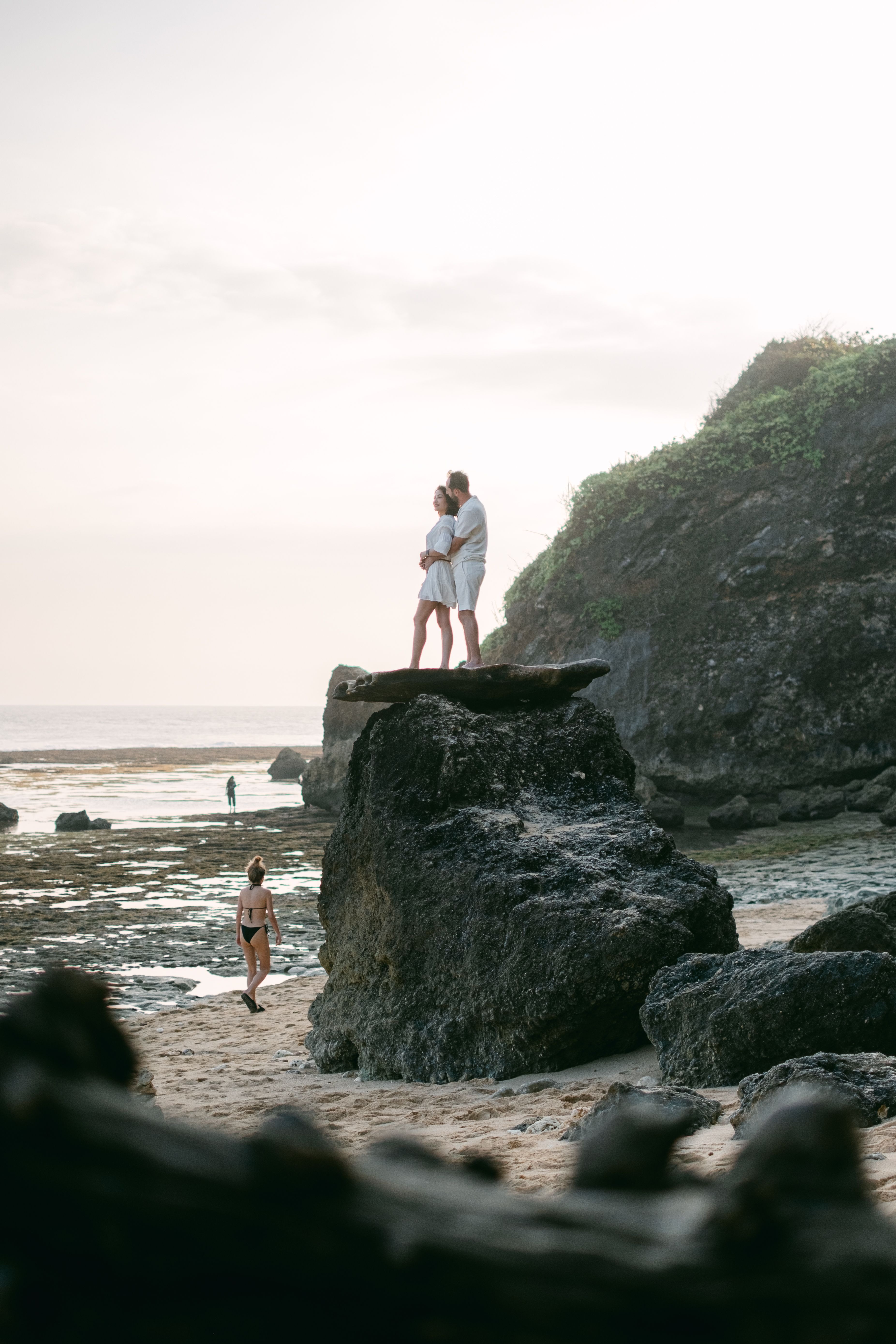 Online dating: starting a conversation on a niche platform