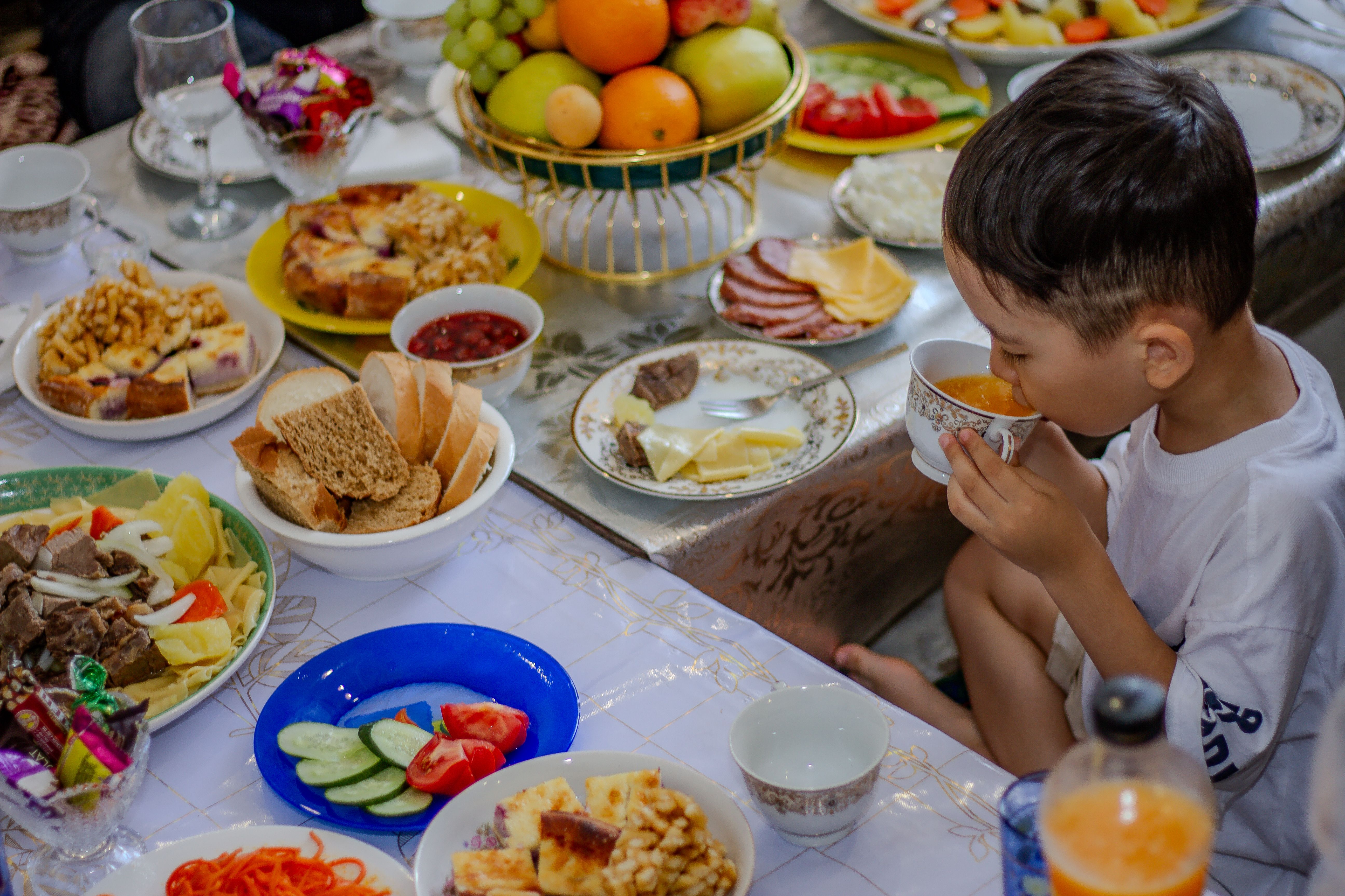 Comment instaurer une routine de repas sereine pour les enfants de 3 à 6 ans 