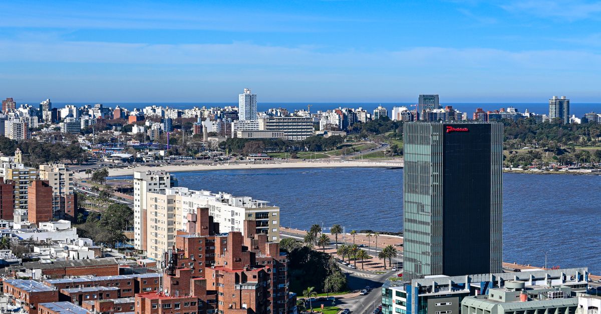 Montevideo fortalece su posicionamiento regional como centro estratégico para negocios y tecnología corporativa Montevideo fortalece su posicionamiento regional como centro estratégico para negocios y tecnología corporativa