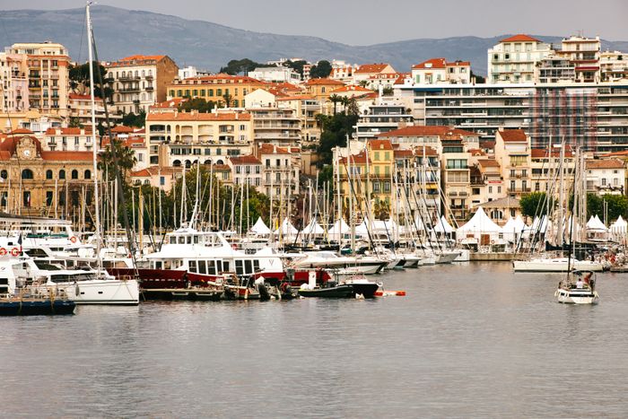 Port de Cannes, départ vers les îles de Lérins