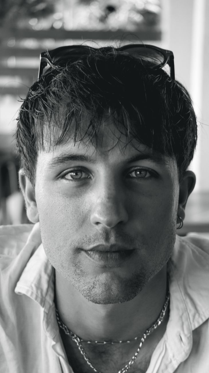 Rodrigo Carelli enthüllt Spoiler zur Besetzung von 'A Fazenda 18 – Tudo a Ver' und amüsiert sich, über den Piloten zu sprechen