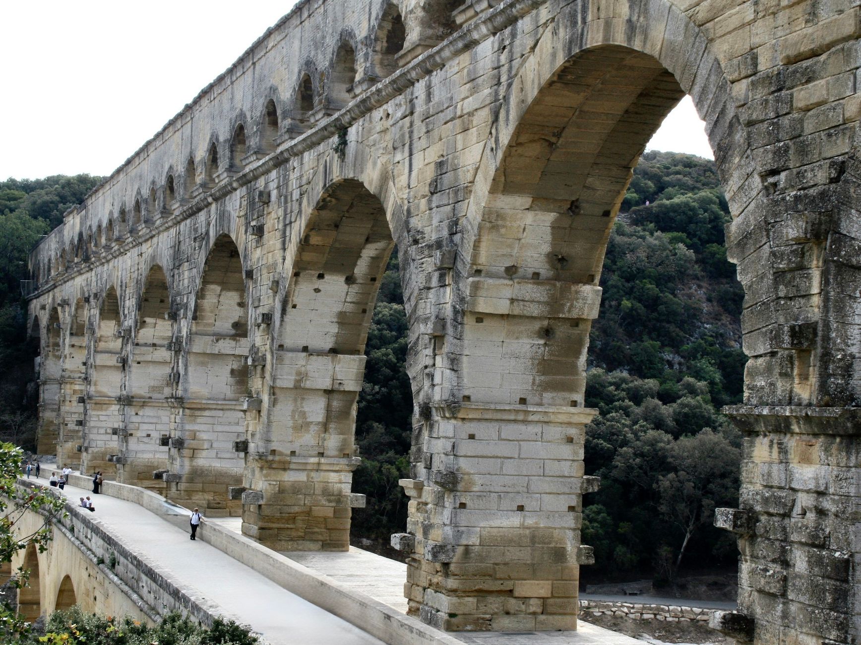 Le maire d’Alès, Christophe Rivenq, menacé de mort par la DZ Mafia