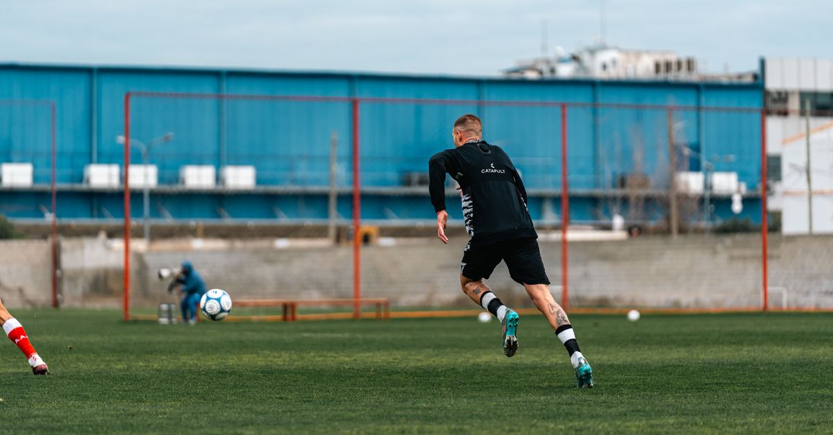 The war between FIFA and UEFA, the IIHF did not return the Russian national teams, Ivan Edeshko died, Russian boxers were allowed to carry the flag and anthem and other news cover