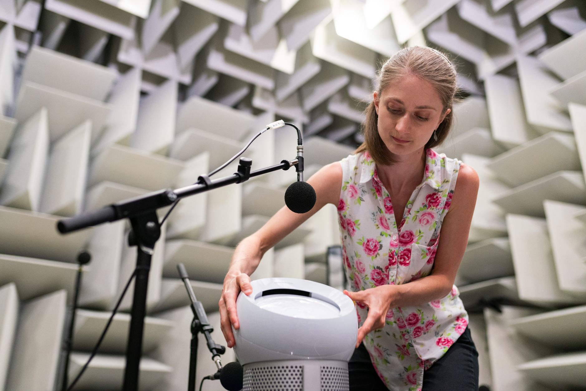 Quiet room anechoic chamber — Curiosidades