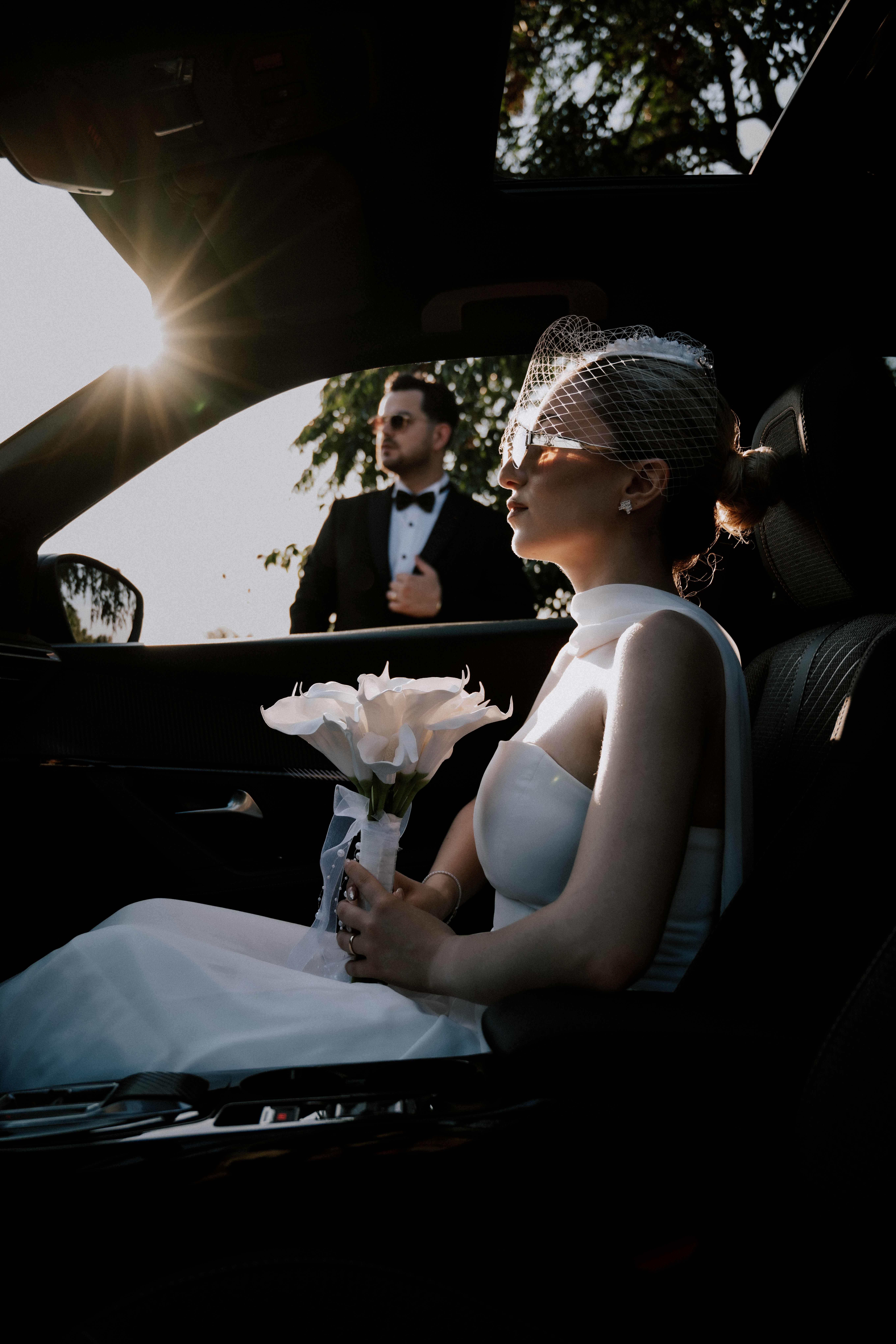 Stunning bridal portrait at sunset, capturing elegance and romance in Çanakkale, Türkiye.
