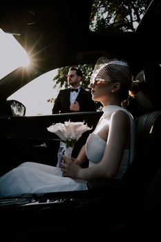 Stunning bridal portrait at sunset, capturing elegance and romance in Çanakkale, Türkiye.
