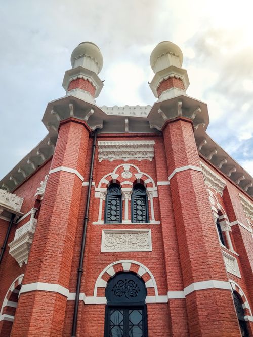 Free Explore the intricate Mughal architecture of a historic red brick building in Old Dhaka, Bangladesh. Stock Photo