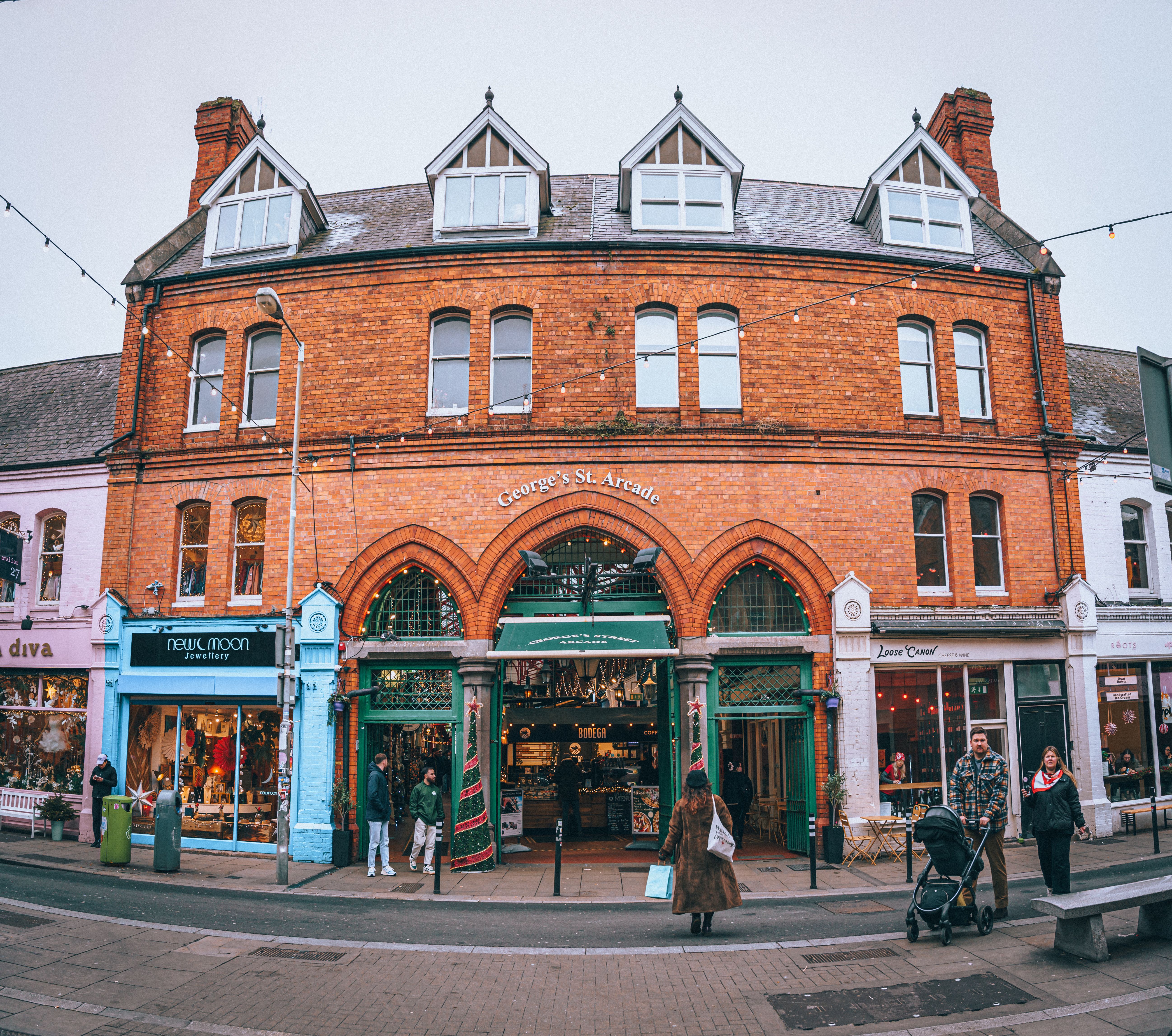 Shop Grafton Street and its arcades