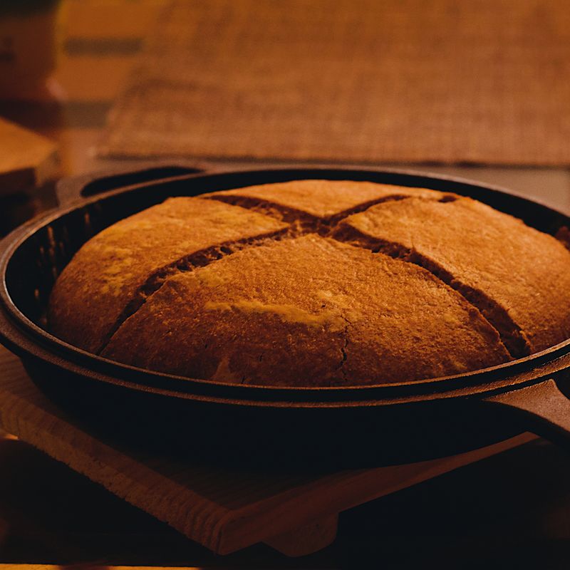 Sourdough Discard Corn and Cheddar Skillet Bread