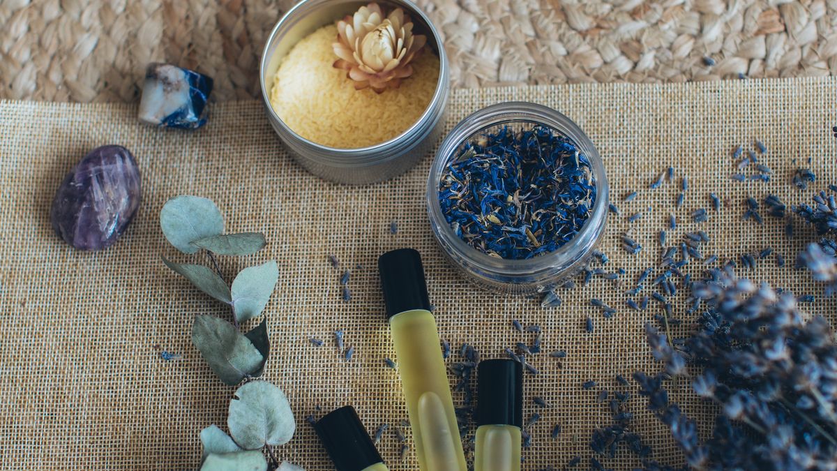 Utilisation des huiles essentielles au féminin