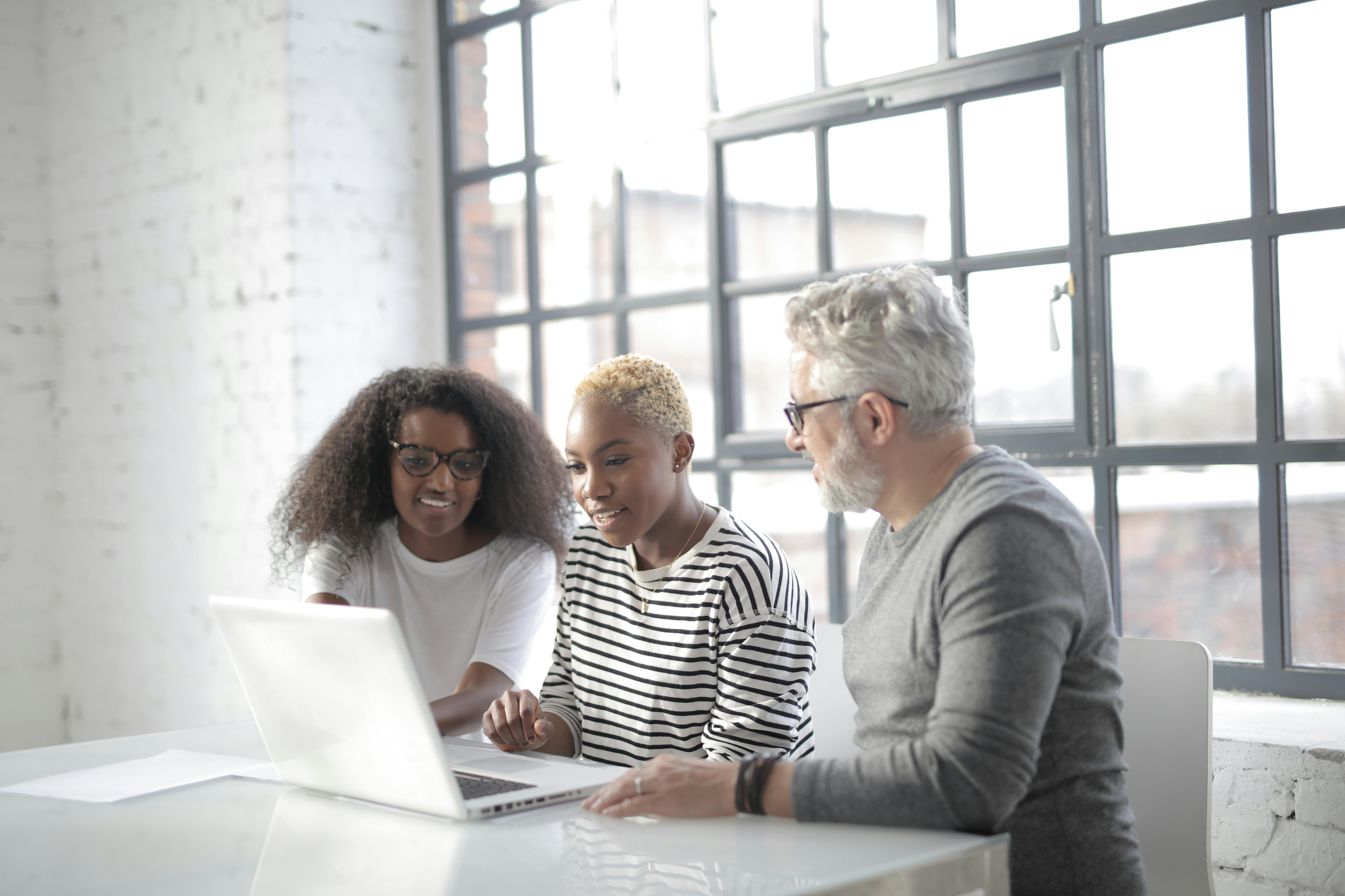 Gratis Immagine gratuita di #interno, acconciature, adulti Foto a disposizione