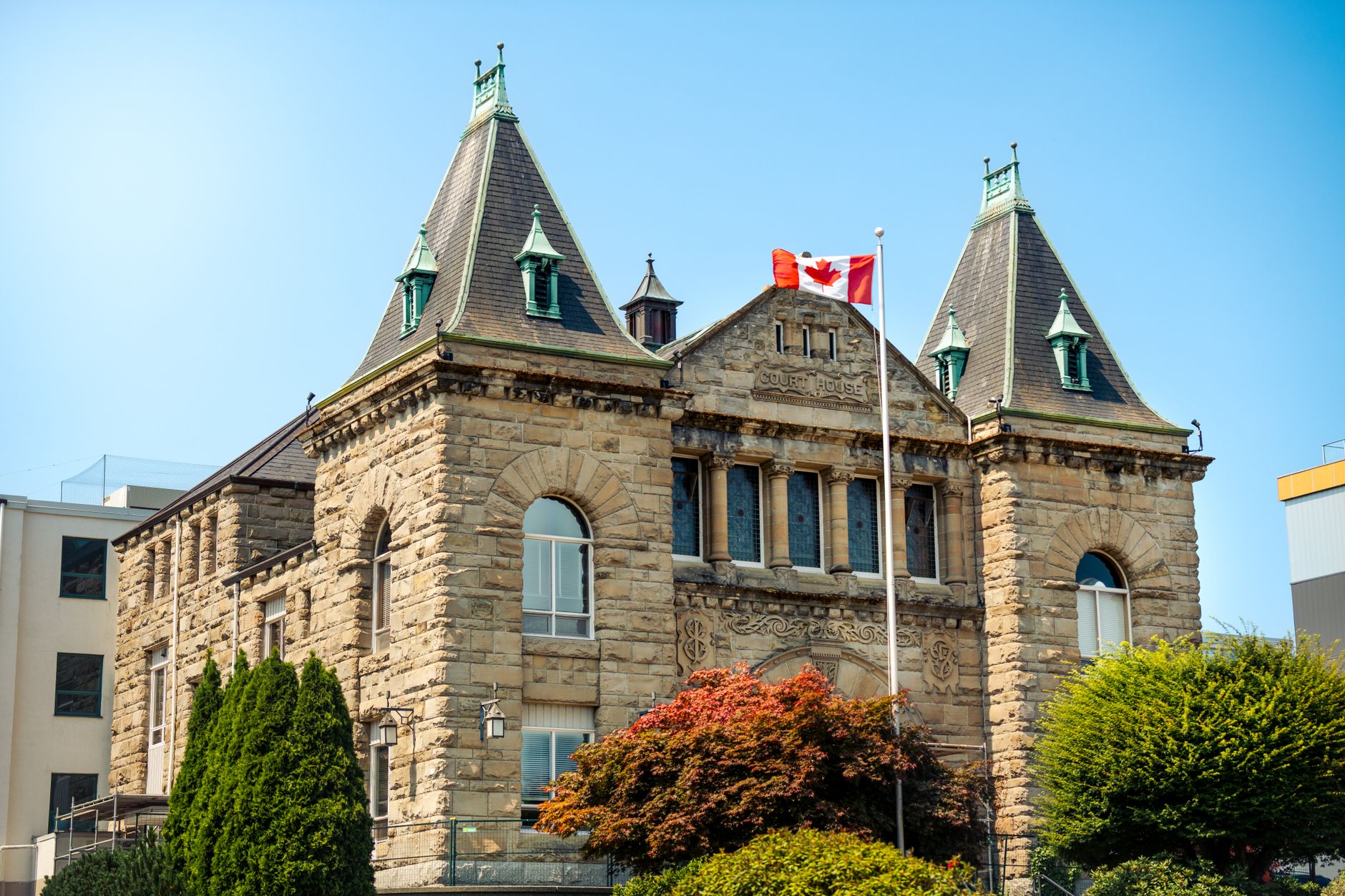 Federal Court Blocks $100,000 H-1B Fee Proposal, Upholds Legal Limits on Executive Power