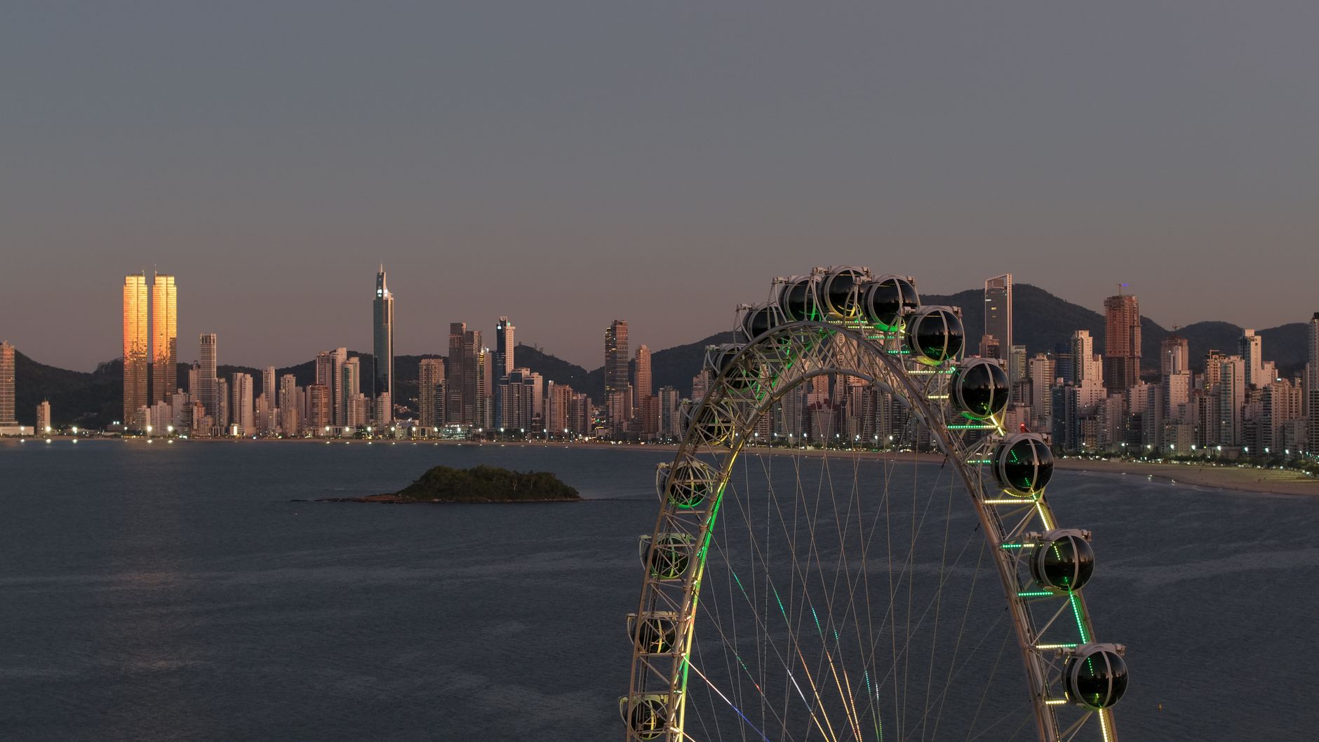 Popular sights in Balneario Camboriu Landmarks in Balneario Camboriu