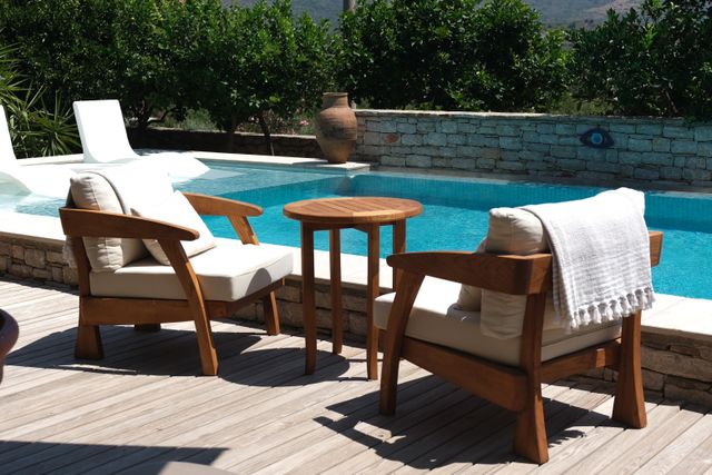Cushioned wooden chairs by Irem Cevik on Pexels