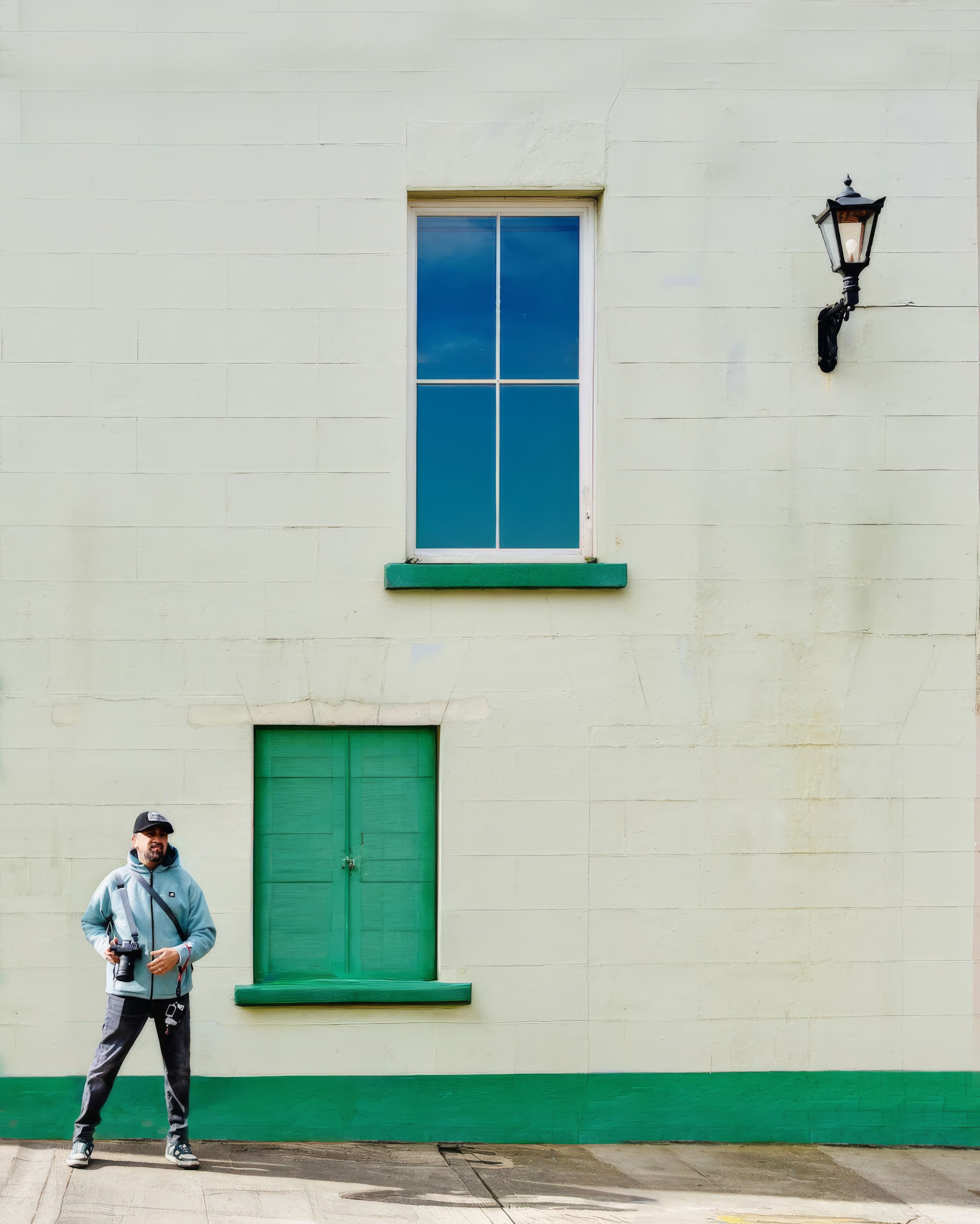 Why your street photos feel flat from the sidewalk — what gives it weight